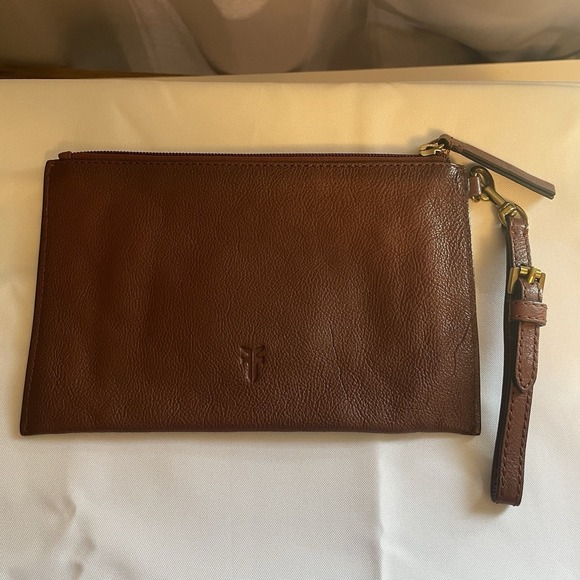 Frye Brown Leather Rectangle Wristlet Wallet Pouch Card Holder Inside - Picture 1 of 12